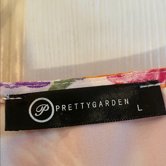 PRETTYGARDEN Floral Multicolored V-Neck Peep Hole Dress - Picture 11 of 12